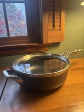 Calphalon Premier Space Saving Series- 10.5” Pan And Lid 4qt, 3.7L