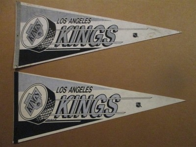 NHL Los Angeles Kings Vintage 1989 Lot of 2 Team Logo Hockey Puck Pennants