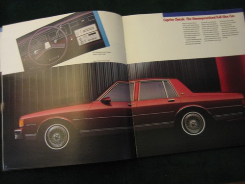 MINT 1986 CHEVROLET Chevy Caprice Classic Dealer Sales Brochure ~ #858 - Picture 3 of 6