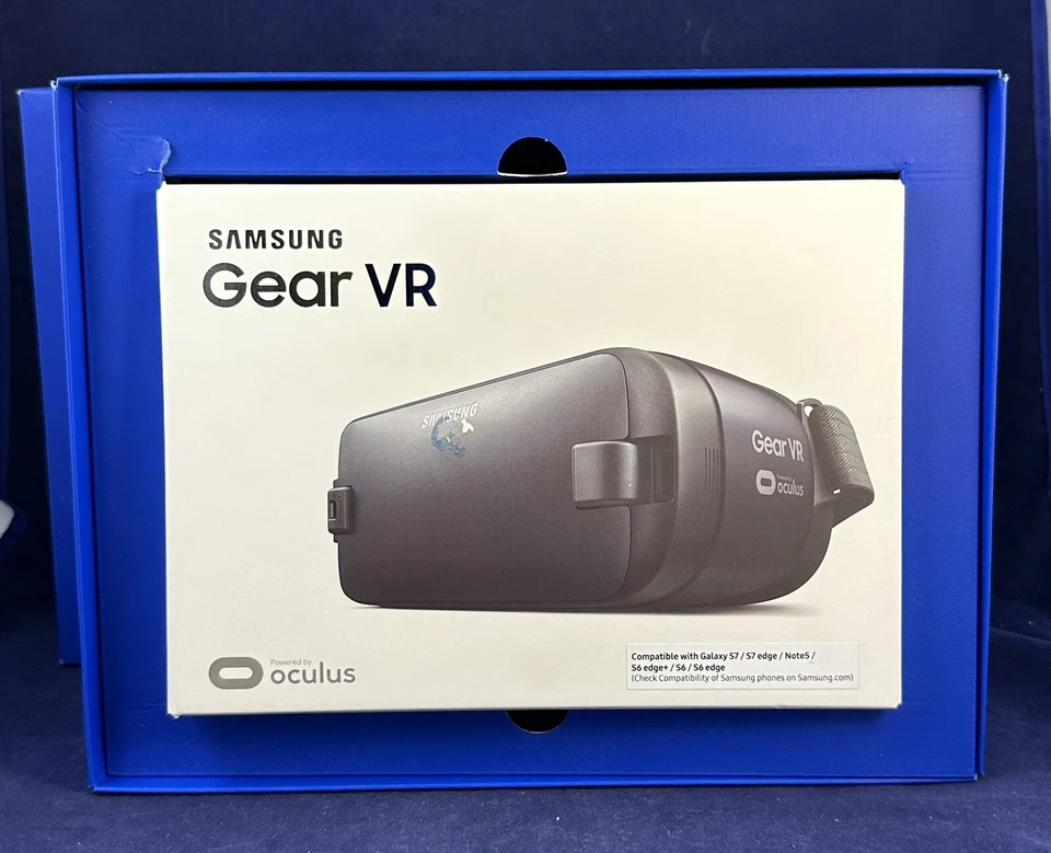Samsung Gear VR Oculus SM-R323 SM-R323NBKAXAR Virtual Reality - Image 2 of 4