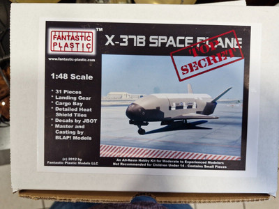 Fantastischer Plastikmodellbausatz im Maßstab 1:48 Resin X-37B Raumflugzeug