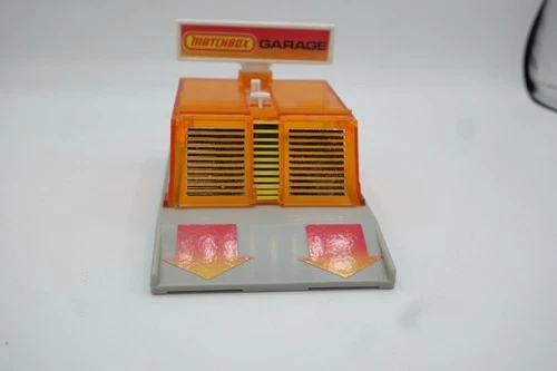 Vintage 1985 MATCHBOX 2-Car Garage 'Motorcity' Working Laucher Complete NO BOX
