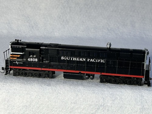 Rare Athearn FM Trainmaster Southern Pacific RR Black Widow HO Locomotive