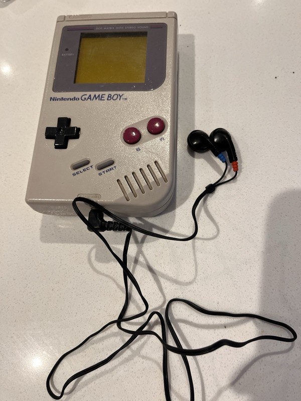 Earphones for Nintendo Game Boy DMG-01 Red Blue