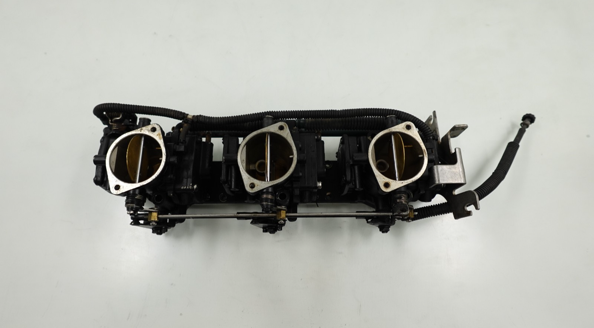 GOOD 2001-2005 Yamaha XLT 1200 OEM Triple Carburetors 68N-14301-01