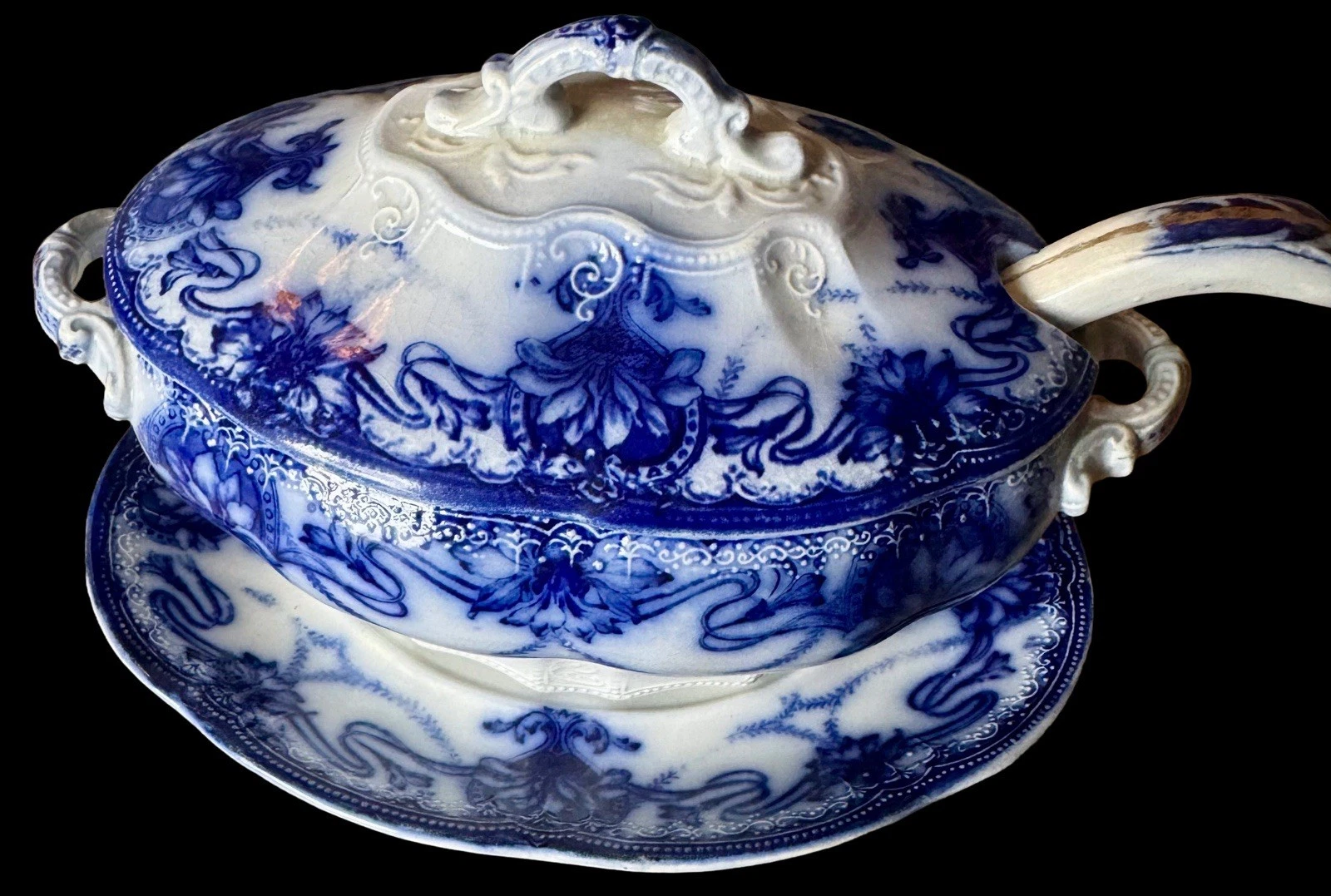 Antique C.T. Maling Marsden Blue White Covered Sauce Tureen w Stand & Ladle