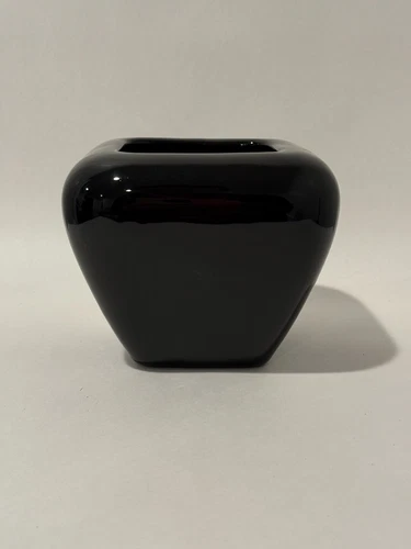 2004 Haeger Cashe Pot/ Planter/ Vase - Glossy Black , Silky Smooth Square Shape