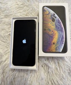 Apple iPhone XS - 64GB - Silber (Ohne Simlock) (Dual-SIM)