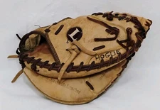 Youth Louisville Slugger TPXCMH Right Hand Throw Catchers Mitt 33"