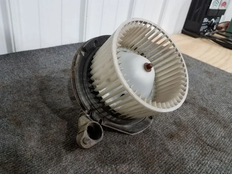 1998 - 99 福特 Ranger 前鼓风机电机  — 第 3/4 张图片