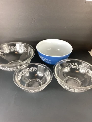 PYREX 4 Colonial Mist Nesting Mixing Bowl Set 322 323 325 & 403 Blue/Clear Read
