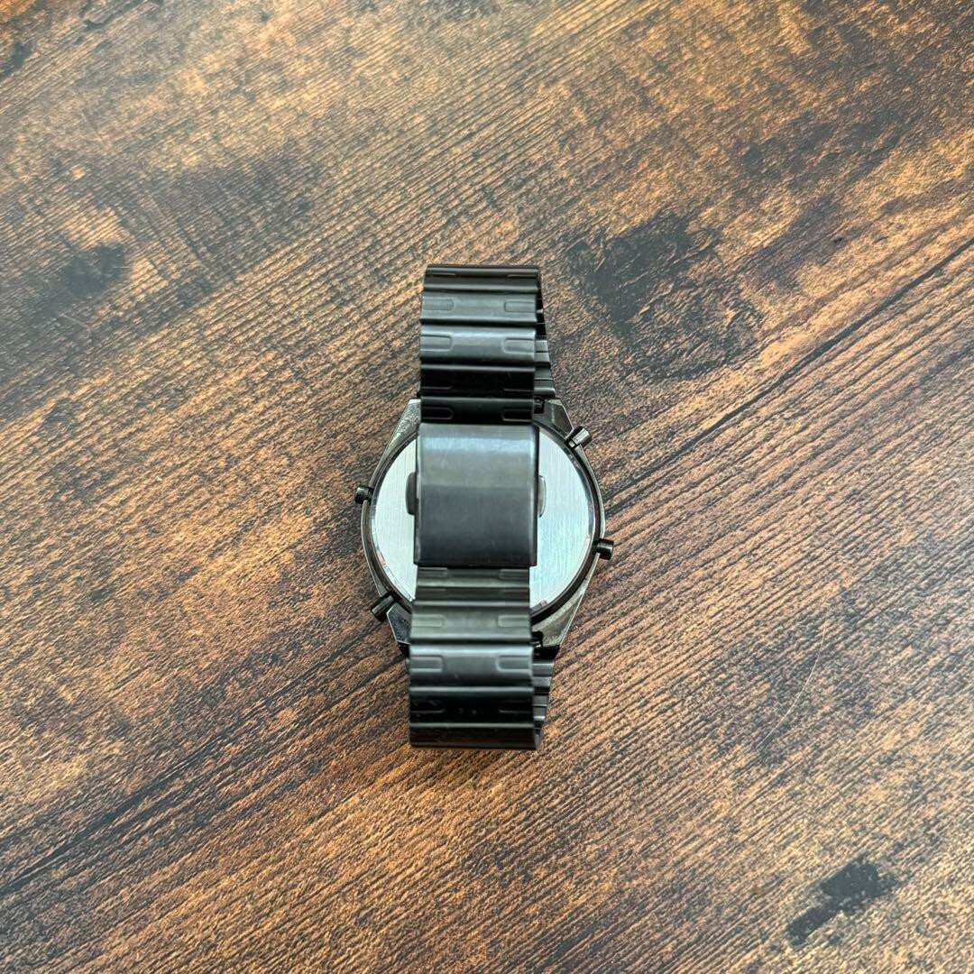 SEIKO Giugiaro 1999 Limited Edition 3000 W680-4070 Design