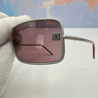 Rare Vintage Chanel Gray Frame Red Lens Sunglass with  display picture 3