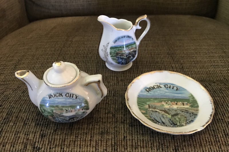 Vintage Japan Miniature Souvenir Porcelain Tea Set - Rock City Lookout Mountain