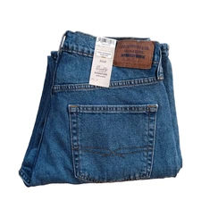 NWT - Signature Gold By Levi Strauss & Co Men’s Relaxed Straight Jeans 32x32