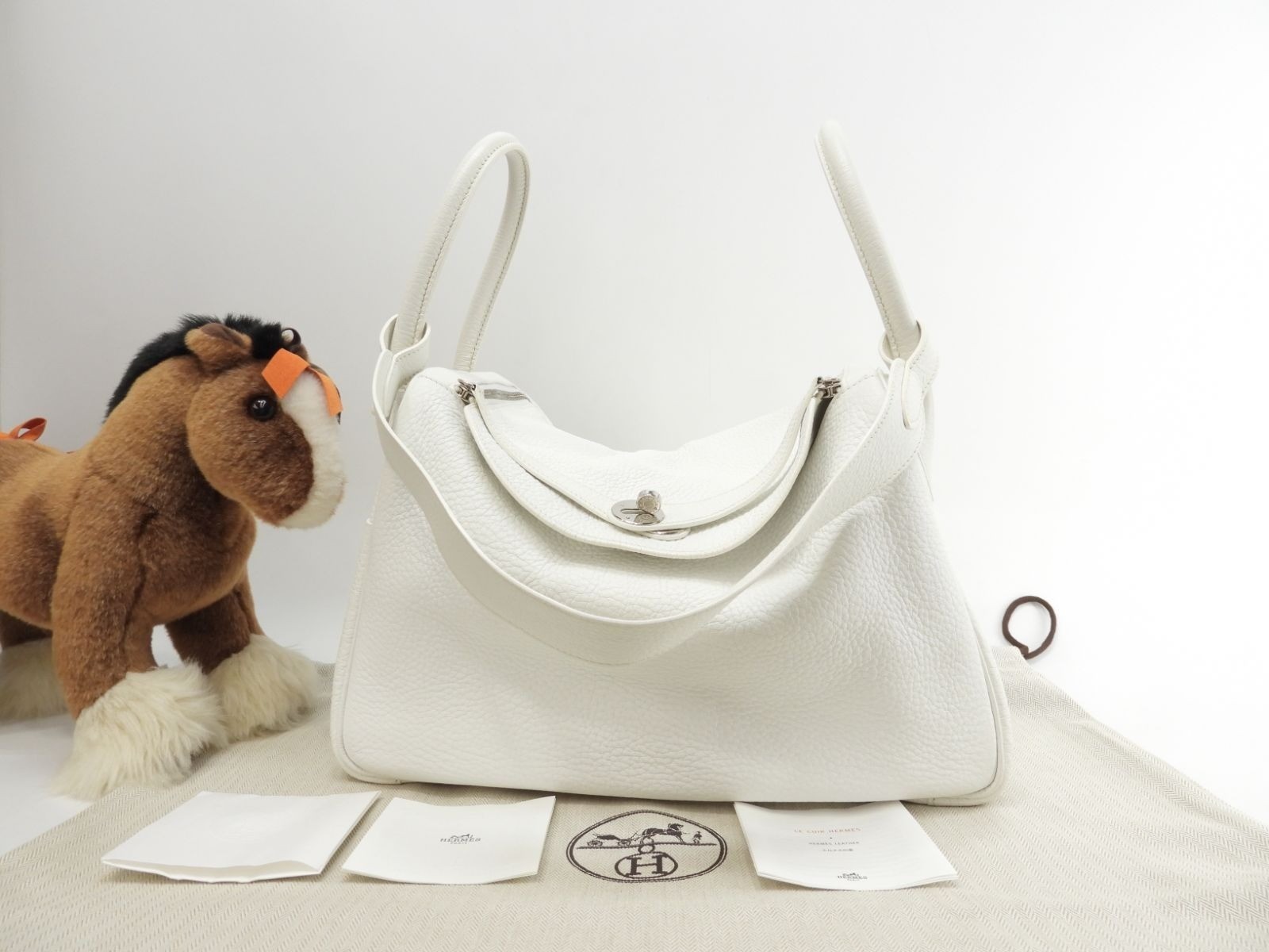 Hermes Lindy 34 Taurillon Clemence White Shoulder Bag 13.3*8.6*6.6 inch