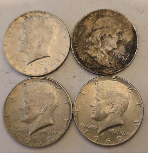 Lot (x4) 3 Kennedy Half Dollars 40% Silver and 1 Franklin Half Dollar 90% Silver