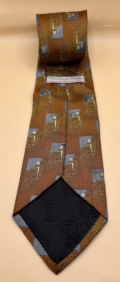 Frank Lloyd Wright Foundation Classic Geometry Artwork Rare Men’s Necktie - Image 3 of 4