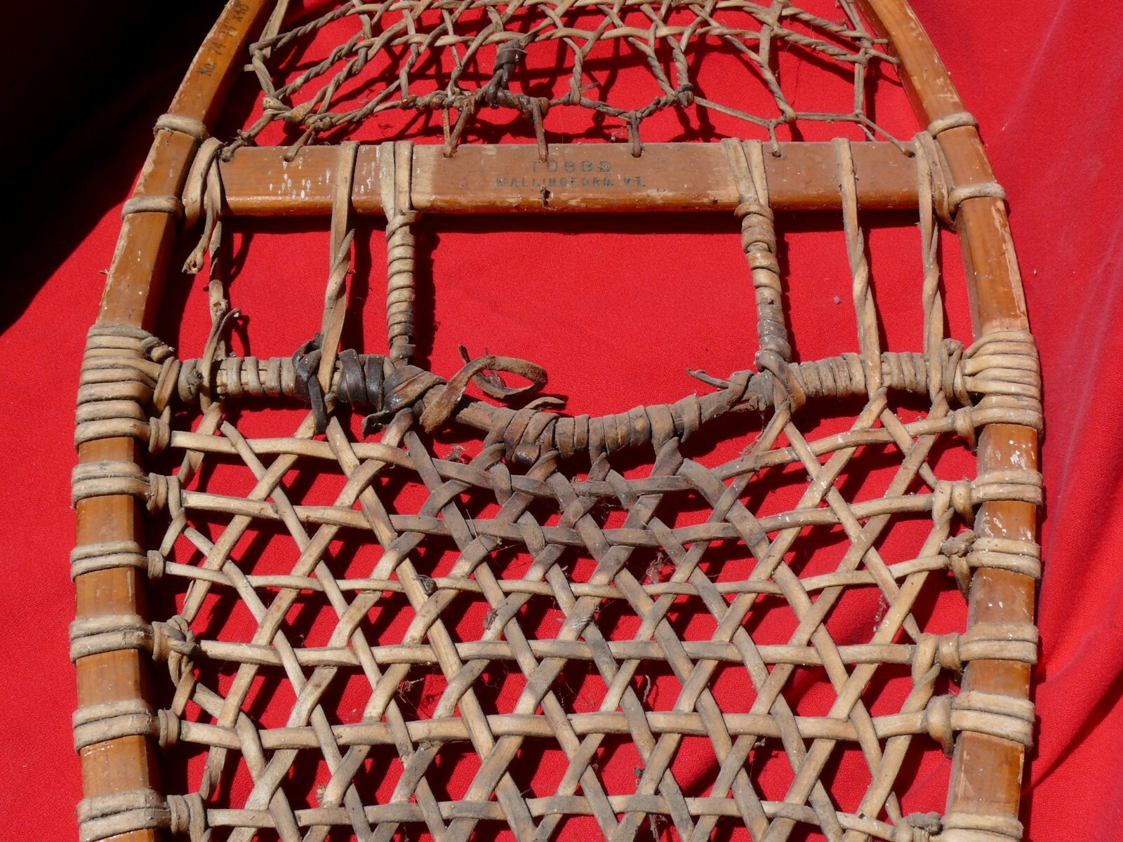 Vintage TUBBS Cross Country WOODEN SNOWSHOES Made in Wallingford VT 48