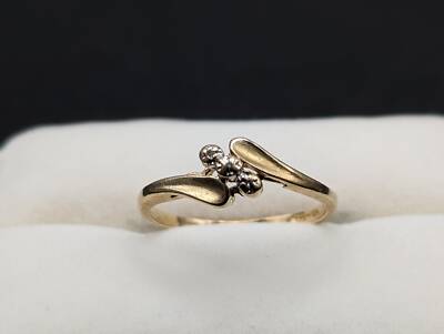 10k Gelbgold Dreifach Diamant Ring 10k Bypass Fassung Diamant Ring 10k Drei