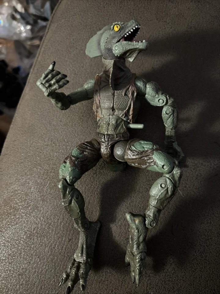 Marvel Legend Ultimate Lizard Action Figure Spider-Man classic toy biz 2004 - Image 4 of 4