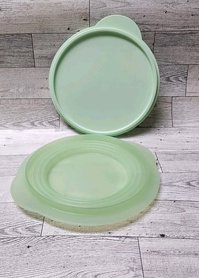 NEW Tupperware Flat Out Bowl With Lid Collapsable  Sealed Leak Proof 4 Cups