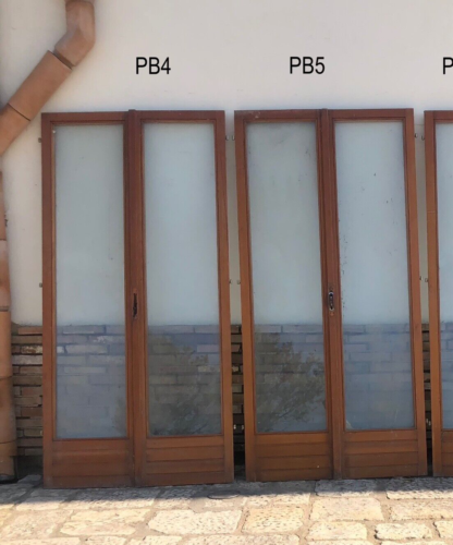 porte Finestre per balcone in legno massello a due ante con vetri - Bild 1 von 3