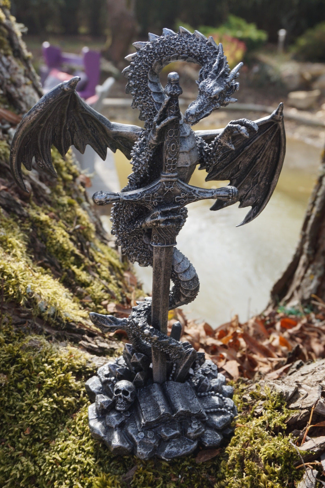 Figurine dragon noir sur socle HF1661, cadeau médiéval pour passionné