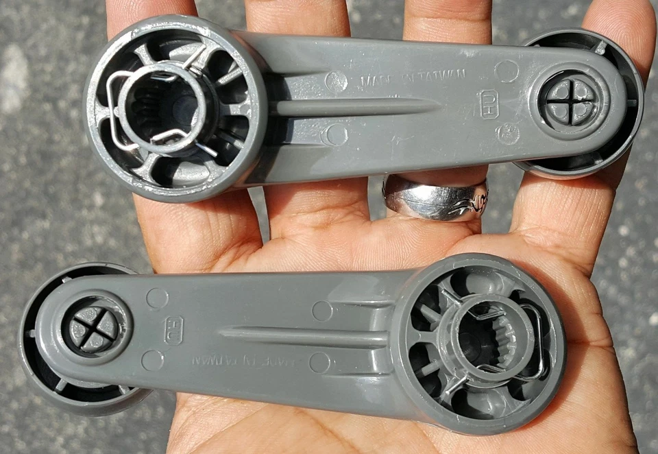 NUEVO PAR Manivela de ventana Manivela GRIS PARA Toyota Tacoma, T100, Pickup, Corolla Foto 2 de 3