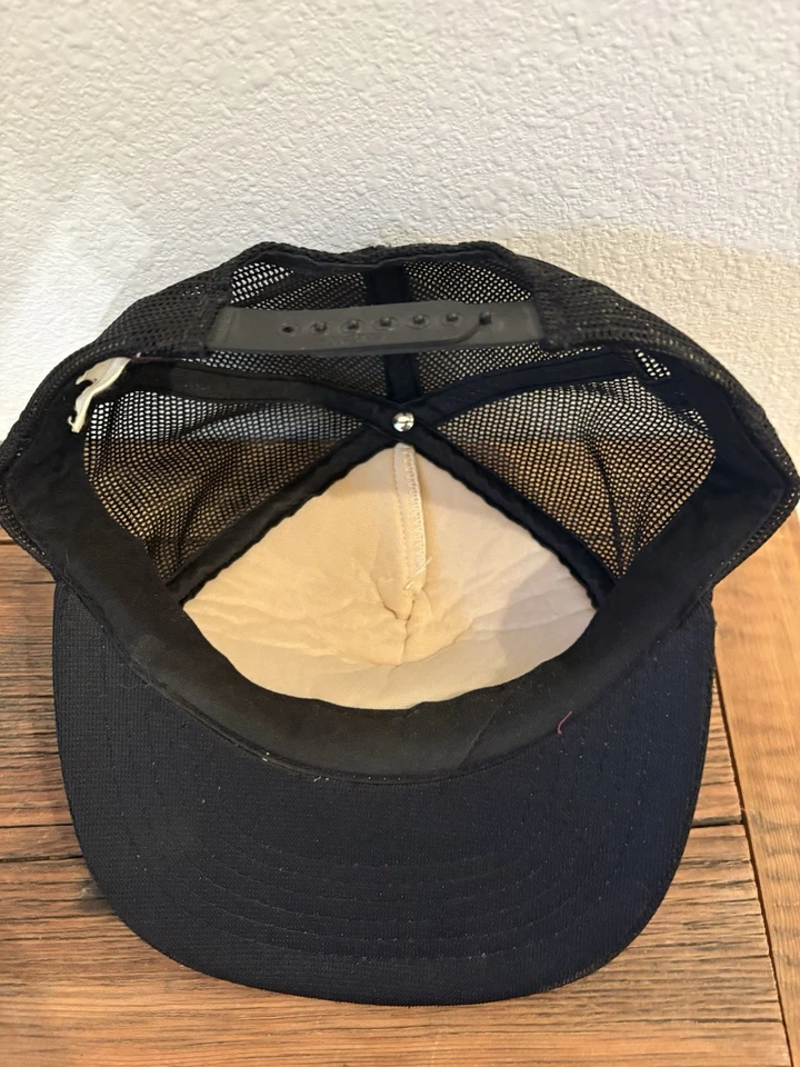 Iowa Hawkeyes Vintage 80s/90s Snapback Trucker Hat - Image 3 of 4