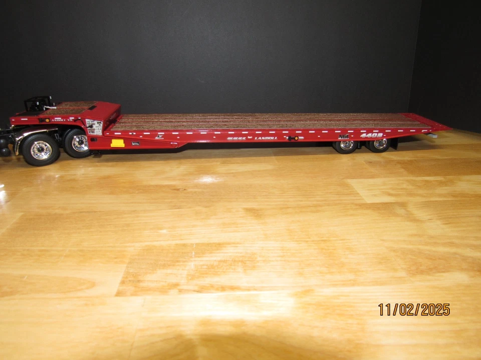 DCP First Gear 1:34 Red Landoll 440B Traveling Axle Trailer, Kenworth, Peterbilt - Image 2 of 4