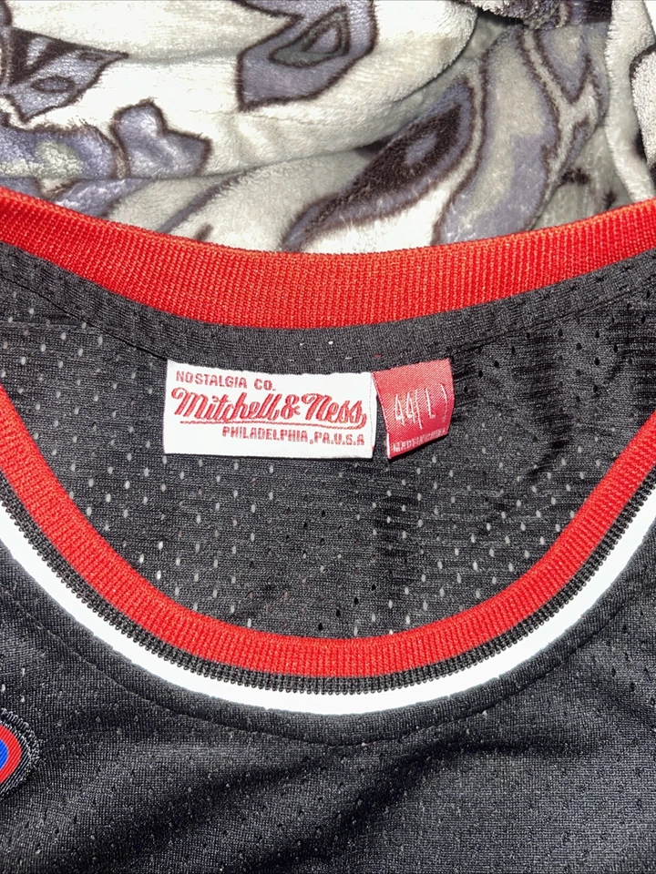 Mitchell & Ness 🔥 Michael Jordan 🔥#23 Bulls 1997-98 NBA FINALS Jersey Men's LG - Image 2 of 4