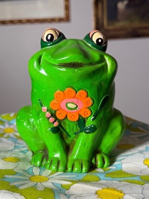 Cute Vintage Kitsch Anthropomorphic Flower Power Green Frog Coin Bank Hippie