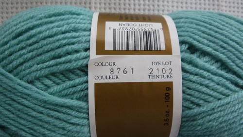 Four Vintage Bernat Berella 4 Knitting Worsted Gauge 100% Acrylic 8761 Lt Ocean - Picture 3 of 9