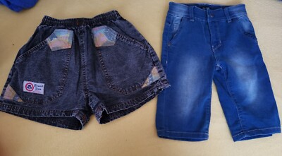 2 tolle Jungen Jeansshorts+Jeansbermudas, Gr. 110/116, in schwarz u. blau 