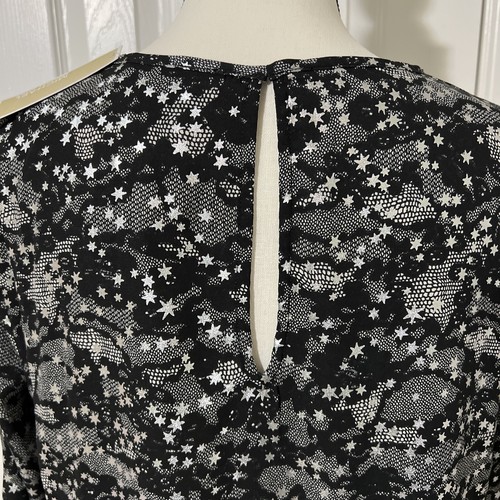 MICHAEL KORS Women's Ruffled Metallic/ Black Blouse Shirt Top Sz L - Picture 7 of 12