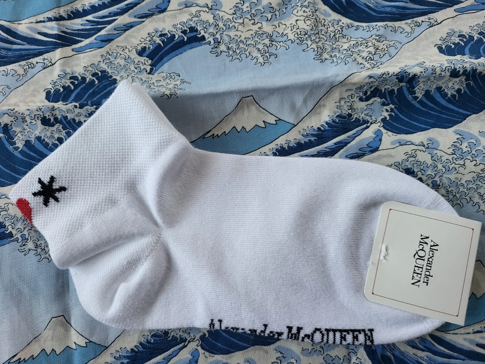 Alexander McQueen Womens Footsie Ankle Socks Cotton Mystical White Red Medium