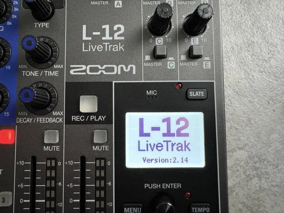 ZOOM LiveTrak L12 Digital Mixer Audio Interface Tested Box Adapter - Image 3 of 4