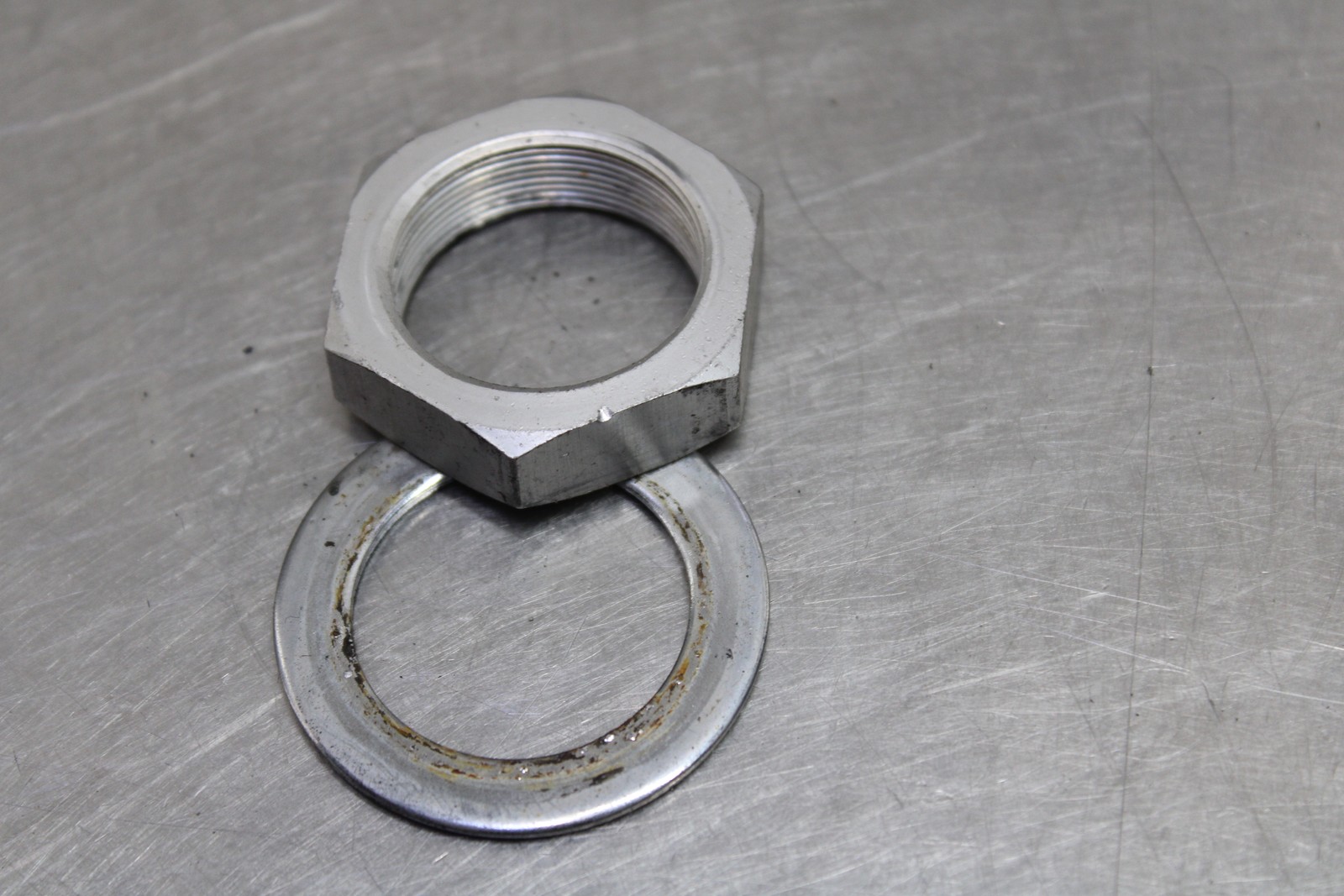 05 YAMAHA YZF R6 Triple Tree Steering Nut