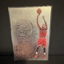 2012-13 Panini Intrigue Intriguing Players Derrick Rose #124 Chicago Bulls