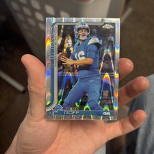 Jared Goff Topps Chrome 2025 Ray Wave #102