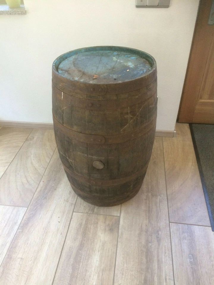 Stehtisch Holzfaß Whiskyfaß Faßtisch gebraucht Whisky Eichenfaß Tischfaß Tisch - Bild 2 von 4