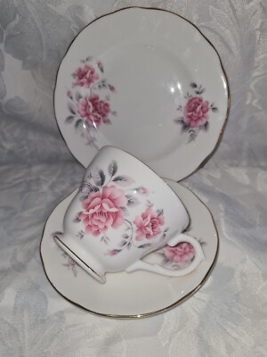 Vintage Duchess Bone China Rosa Pfingstrose Rose Teetasse Untertasse Teller Trio Teeservice Sehr guter Zustand