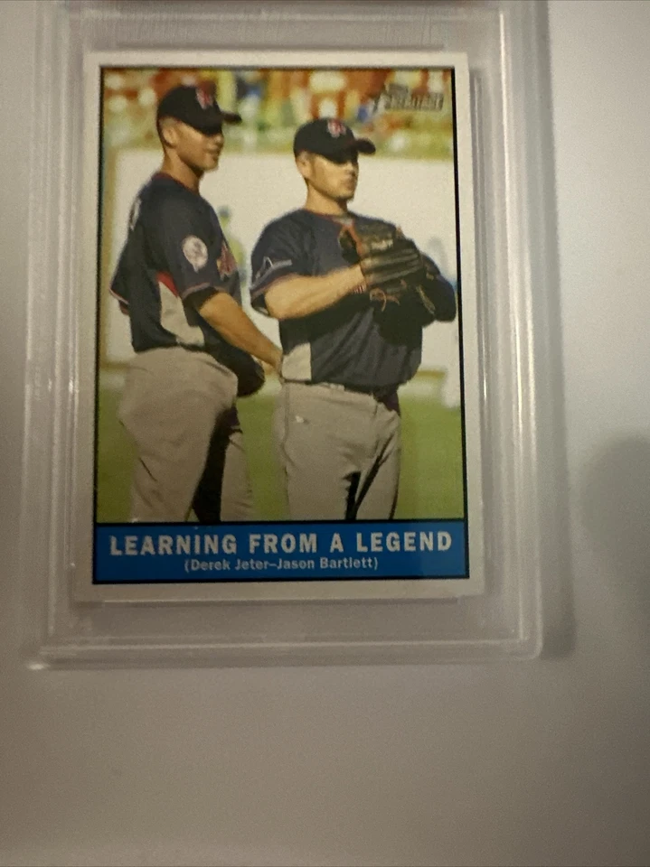 2010 Topps Heritage Дерек Джетер/Джейсон Бартлетт No451 PSA 10 Gem как новые HOF Yankees - Изображение 2 из 4
