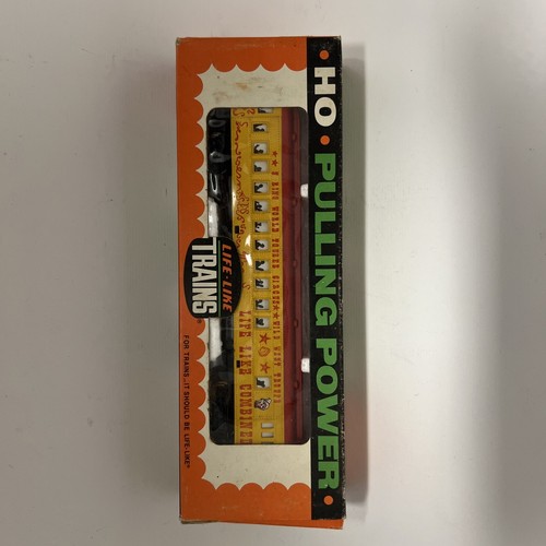 NEW VINTAGE Life-Like Trains HO Scale Passenger Circus Car T585 Lights Up - Picture 1 of 8