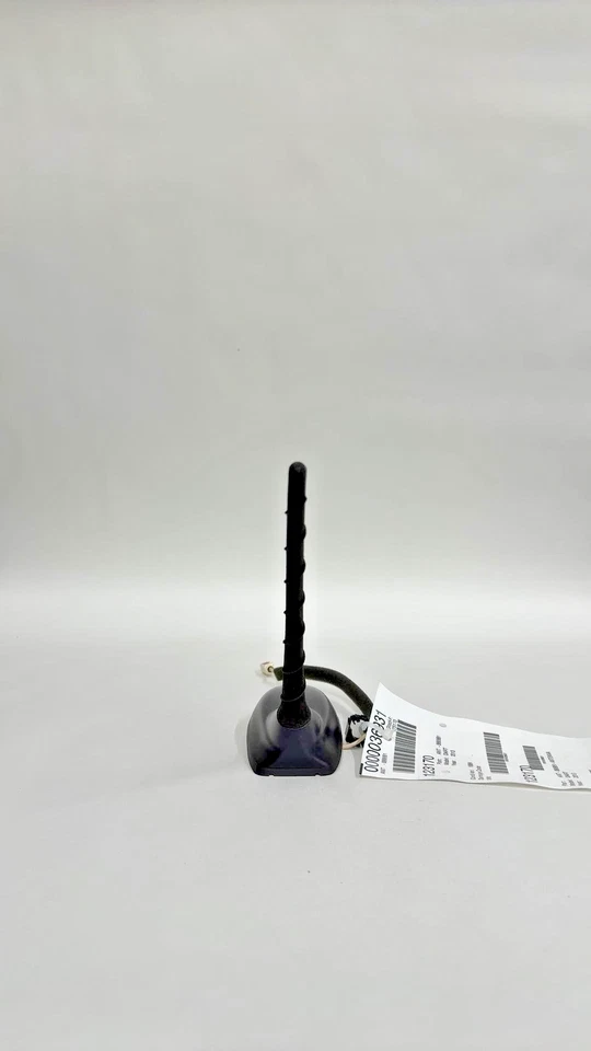 Dodge Dart 2013-16 antena montada en el techo P05091972AB Foto 2 de 4