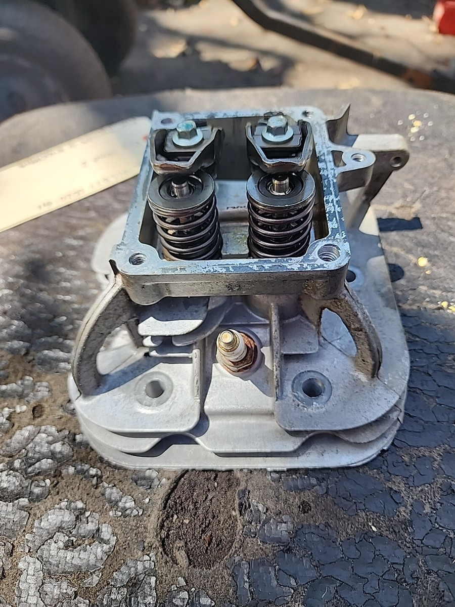 Briggs 44S877 Cylinder Head 2 - 799089 / 84001919 | eBay
