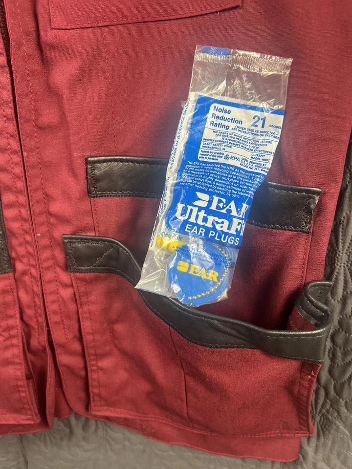 Browning Vest Men M Red Maroon Shooting Padded Shoulder Hunting Trap Cargo Mesh - Image 4 of 4