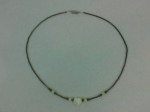 Vtg MOP Heart Shell Beaded Liquid Silver Southwestern Boho 15.5" Choker Necklace - Picture 11 of 15