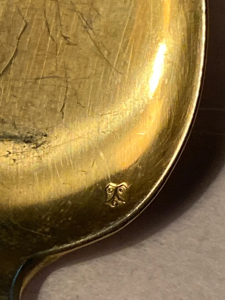 800 CUCHARAS DEMITASSE ANTIGUAS COLOR PLATA Y ORO ORIGEN EUROPA LOTE DE 6 MARCADAS Foto 3 de 4